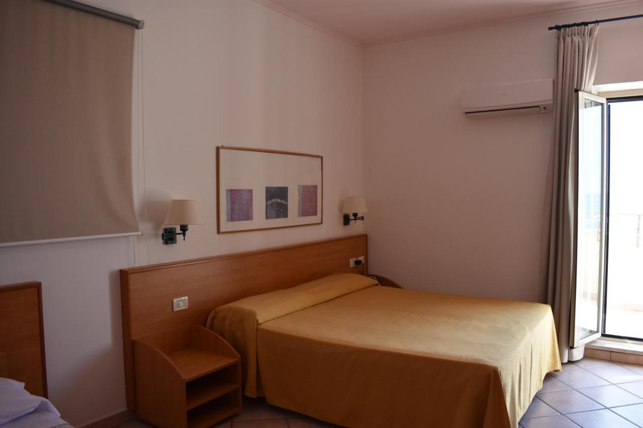 Hotel Amyclae สแปร์ลองกา ภายนอก รูปภาพ